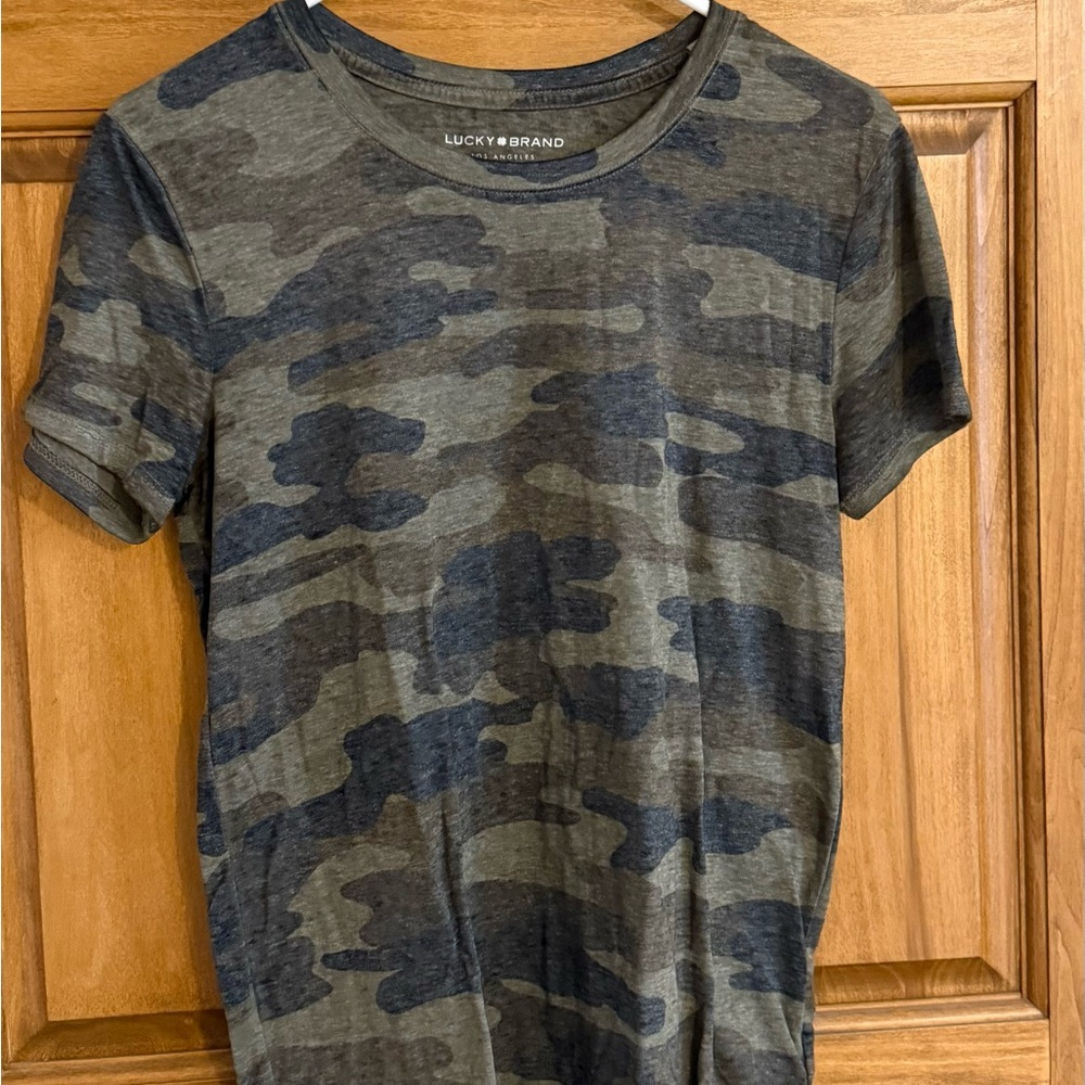 Lucky Brand Green and Gray Camo Tee